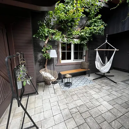 Tini House *