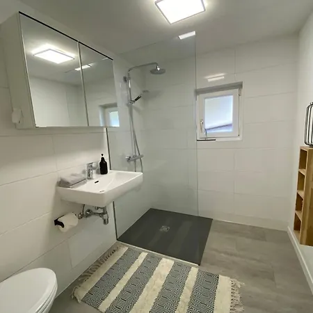 Alpesi faház Tini House *